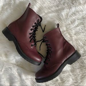 Time and Tru Boots 👢